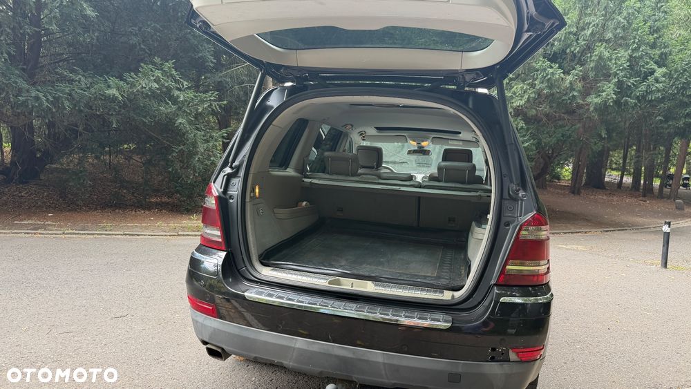 Mercedes-Benz GL 320 CDI 4Matic 7G-TRONIC - 23