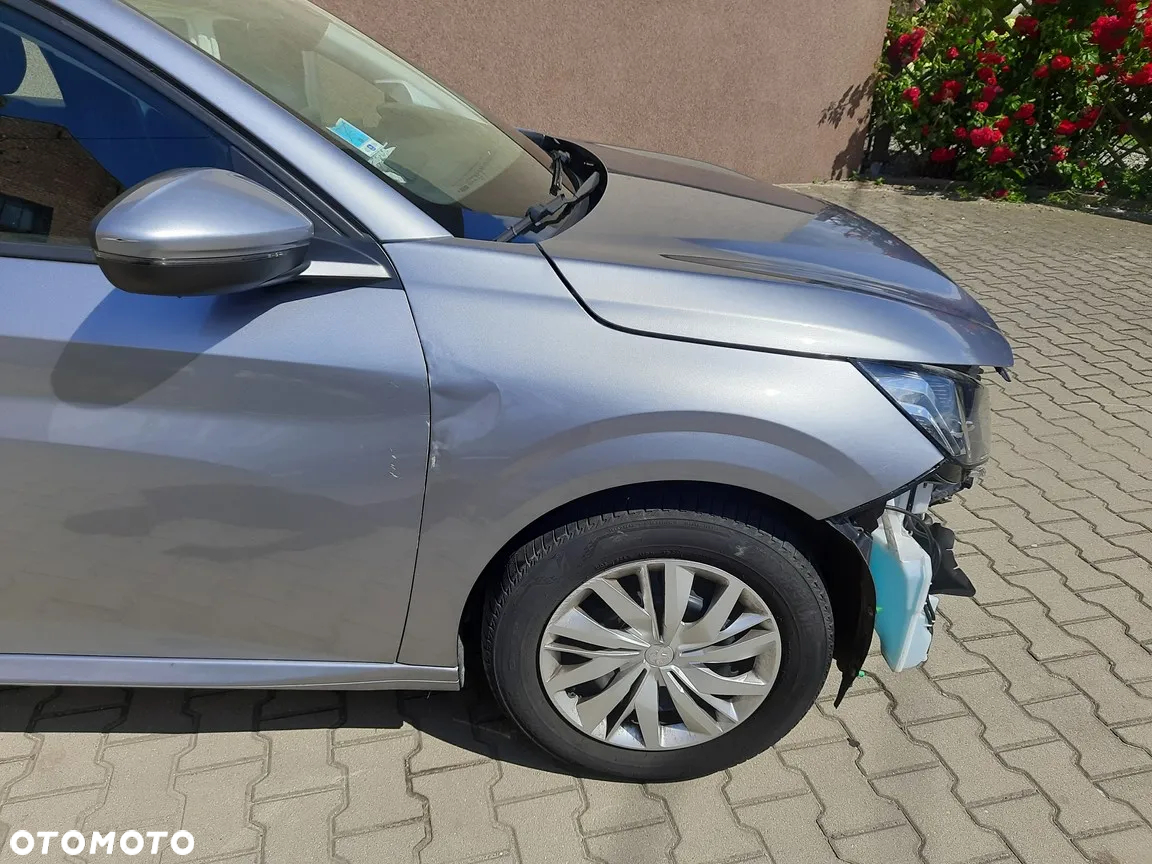 Peugeot 208 - 3