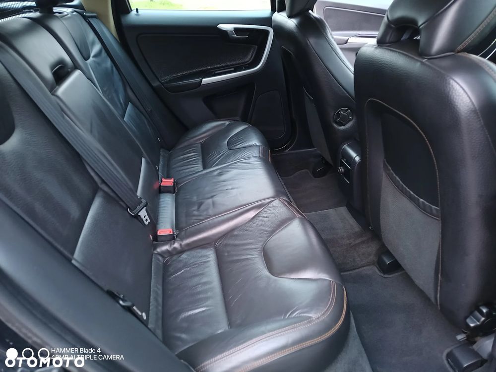 Volvo XC 60 2.0T Kinetic - 16