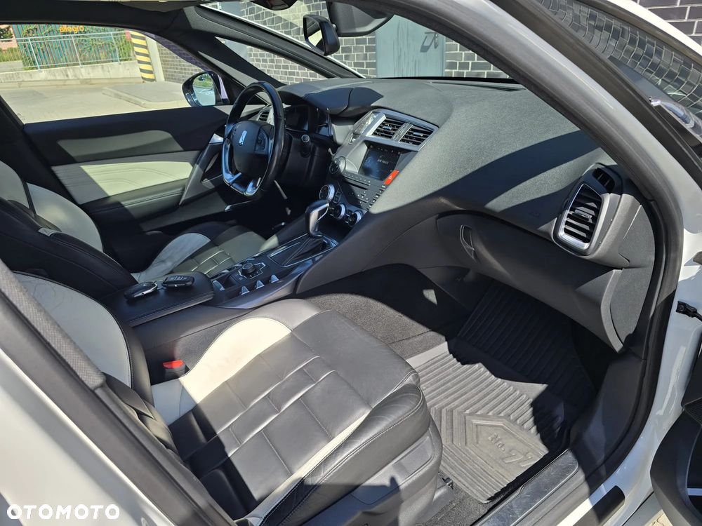 Citroën DS5 BlueHDi 180 SoChic - 21