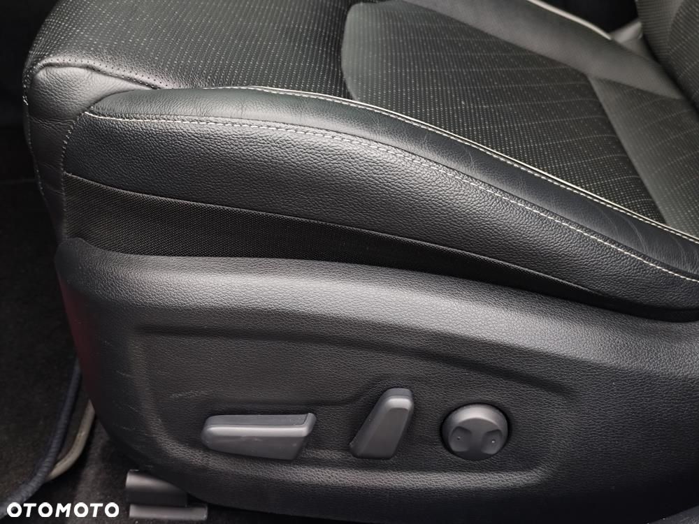 Kia XCeed - 36