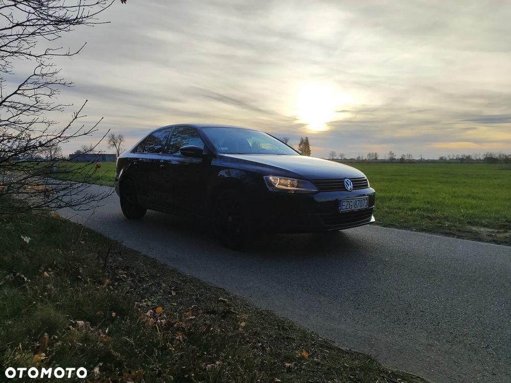 Volkswagen Jetta 1.6 TDI BMT Trendline - 5