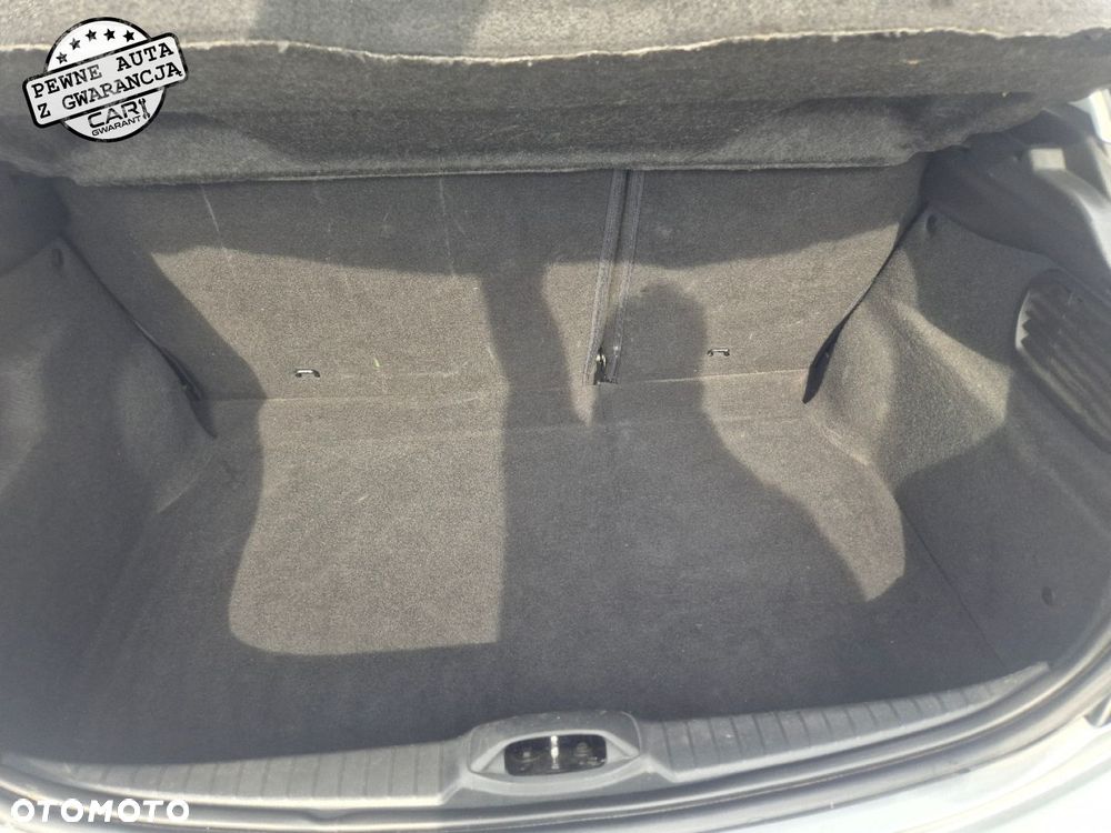 Peugeot 208 - 20