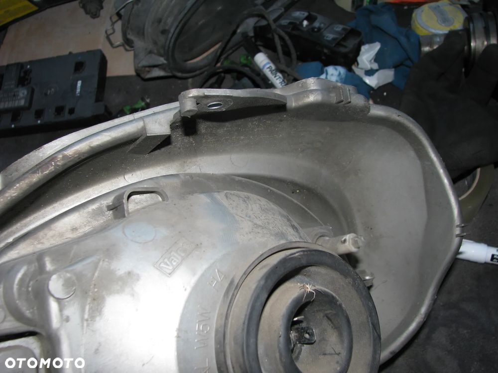 OPEL VIVARO A TRAFIC II REFLEKTOR PRAWY PRZÓD LAMPA PRZEDNIA EU7700311372 - 5