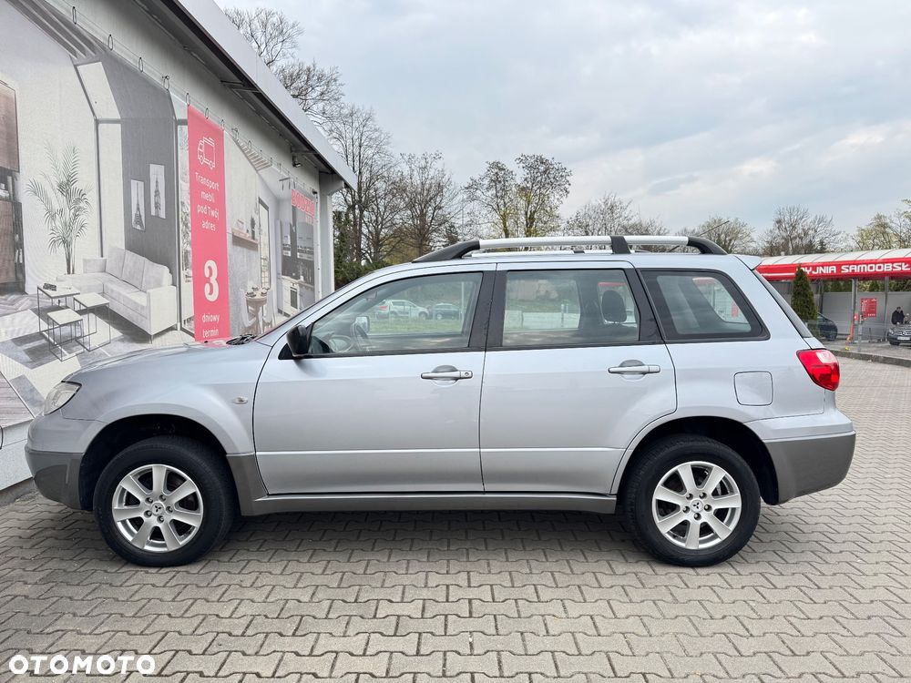 Mitsubishi Outlander - 5