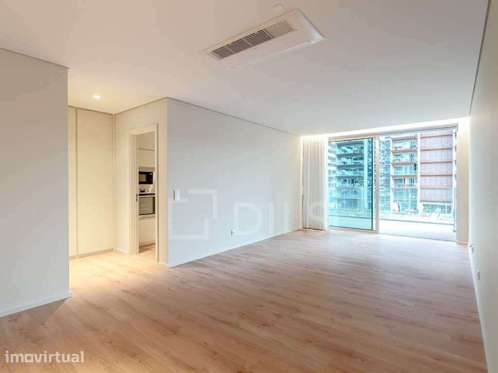 Apartamento T3 em Oeiras com terraço e 2 estacionamentos - Grande imagem: 4/32