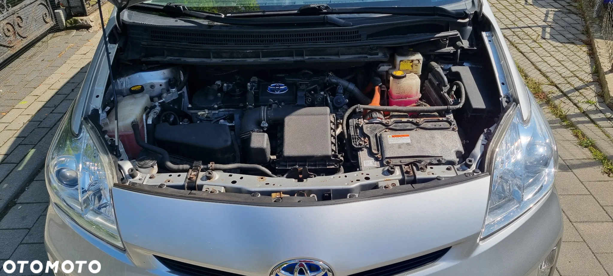 Toyota Prius 1.8 HSD Prestige - 6