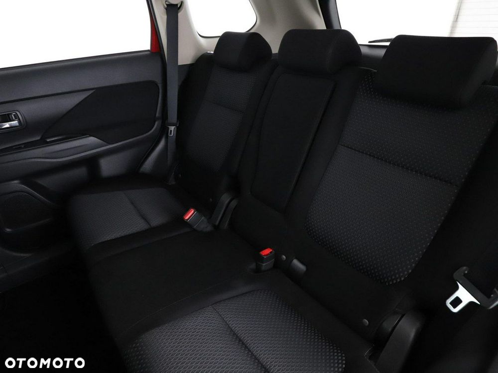 Mitsubishi Outlander 2.0 2WD Edition - 17