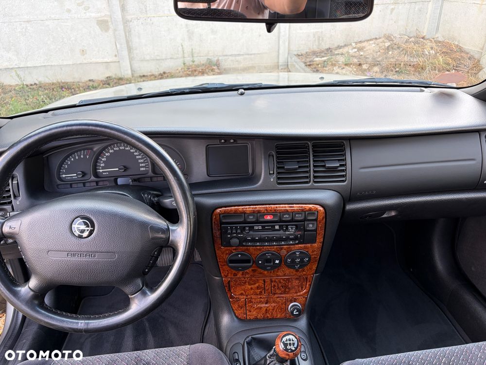 Opel Vectra 2.0 CD - 8
