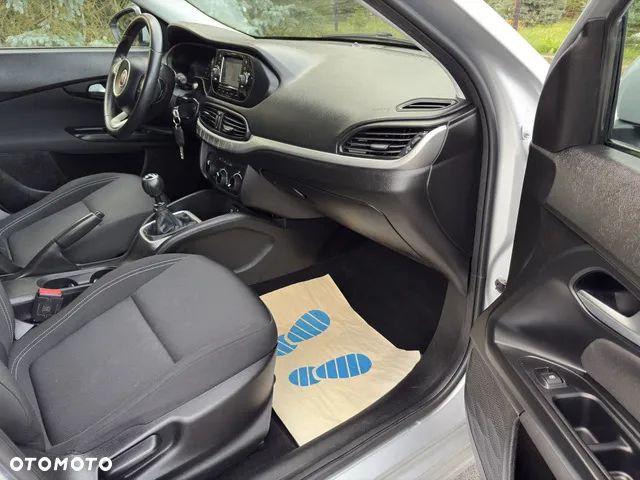 Fiat Tipo 1.4 T-Jet 16v Easy - 14