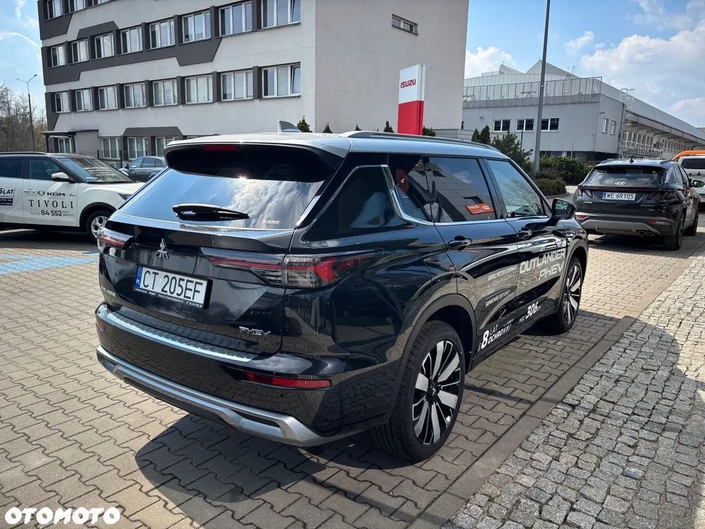 Mitsubishi Outlander Instyle Plus - 3