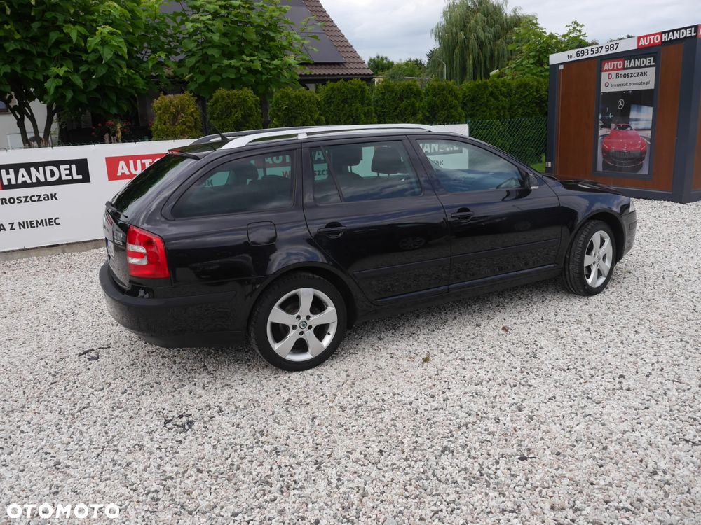Skoda Octavia 1.6 Combi Classic - 12