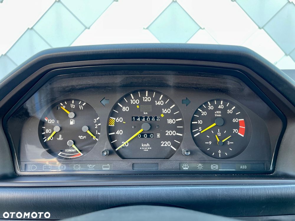 Mercedes-Benz W124 (1984-1993) - 14