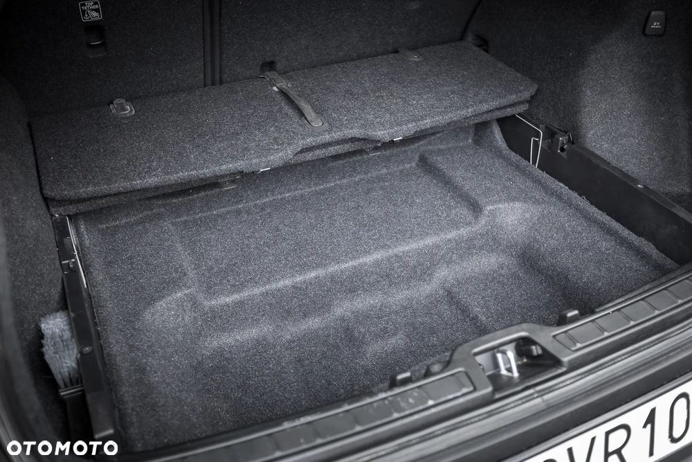 Volvo XC 40 T3 Momentum Core - 35