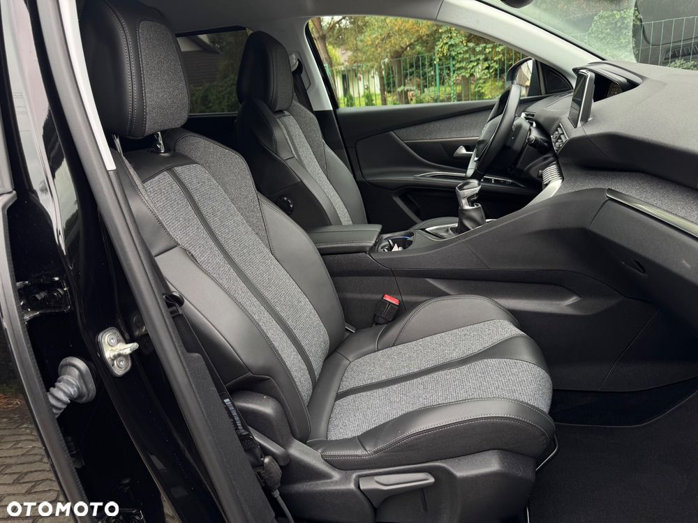Peugeot 5008 BlueHDi 130 Allure Pack - 26