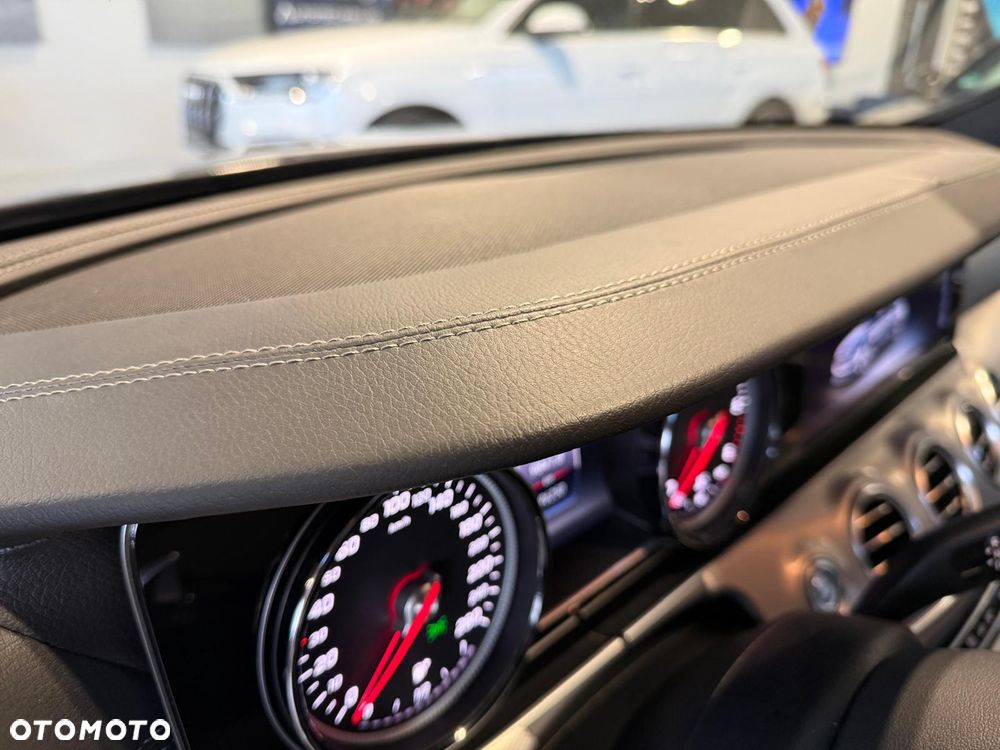 Mercedes-Benz Klasa E 220 d 9G-TRONIC AMG Line - 20