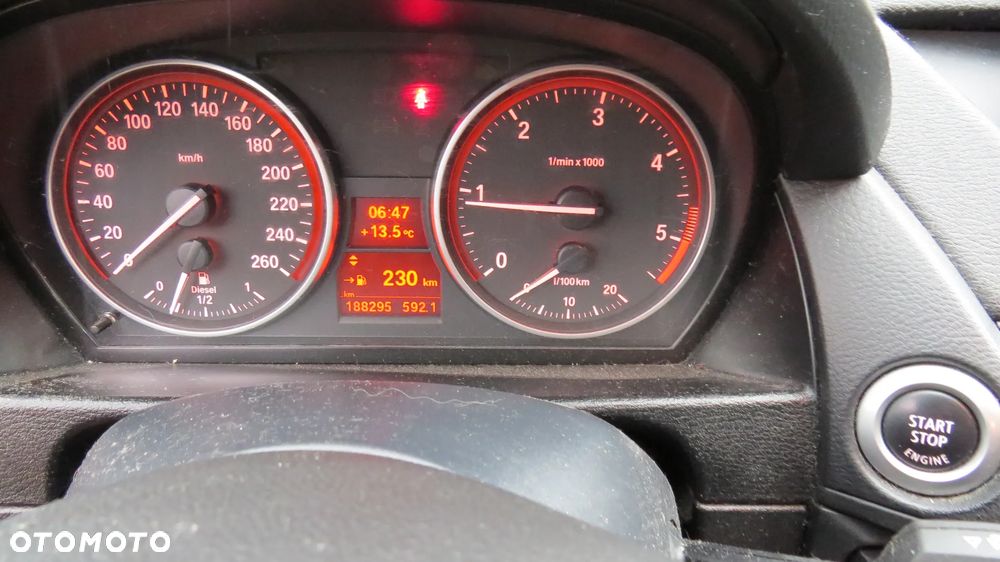 BMW X1 sDrive18d xLine - 8