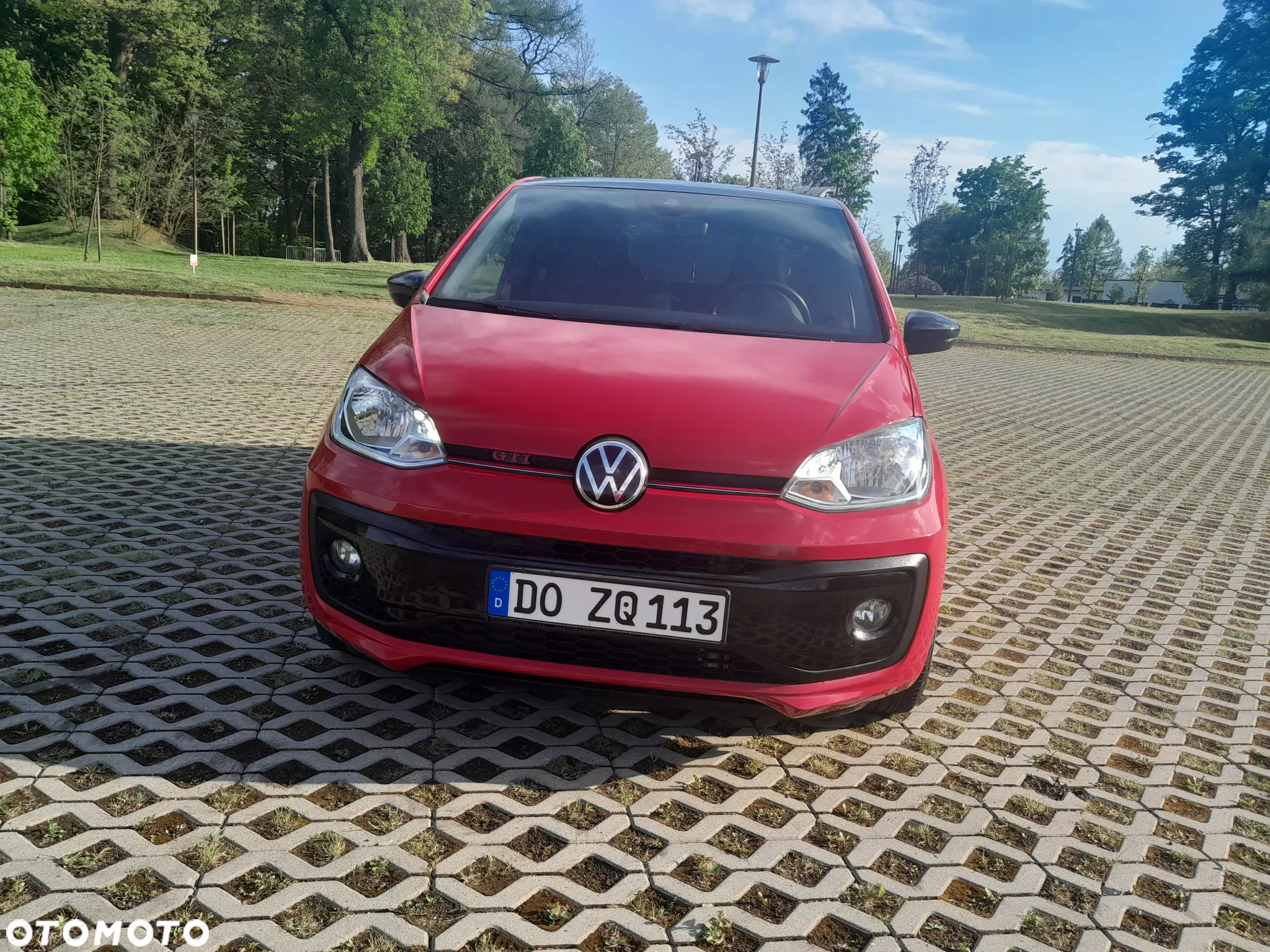 Volkswagen up! GTI - 15