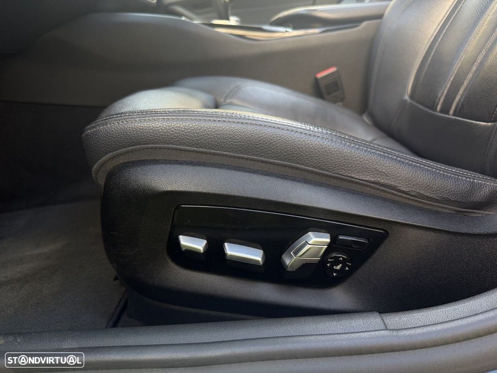 BMW 530 e iPerformance Line Luxury - 27