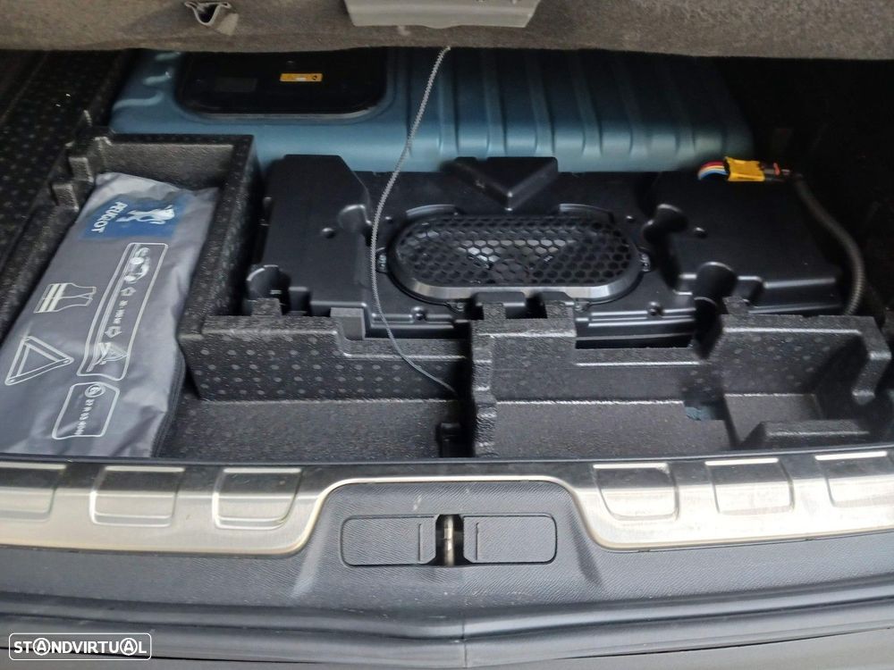 Peugeot 408 1.6 Hybrid GT e-EAT8 - 40