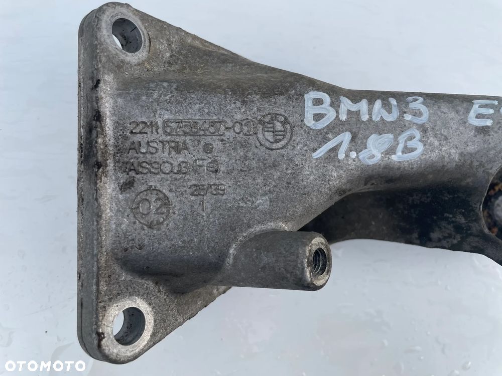 ŁAPA WSPORNIK SILNIKA BMW E46 1.8 N42B18A 6759487 - 2