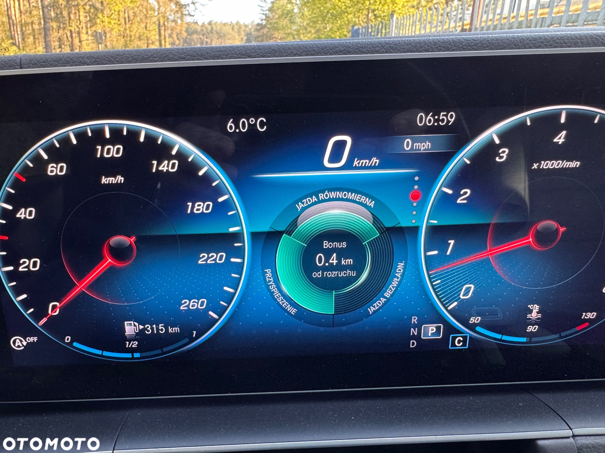 Mercedes-Benz GLE - 29