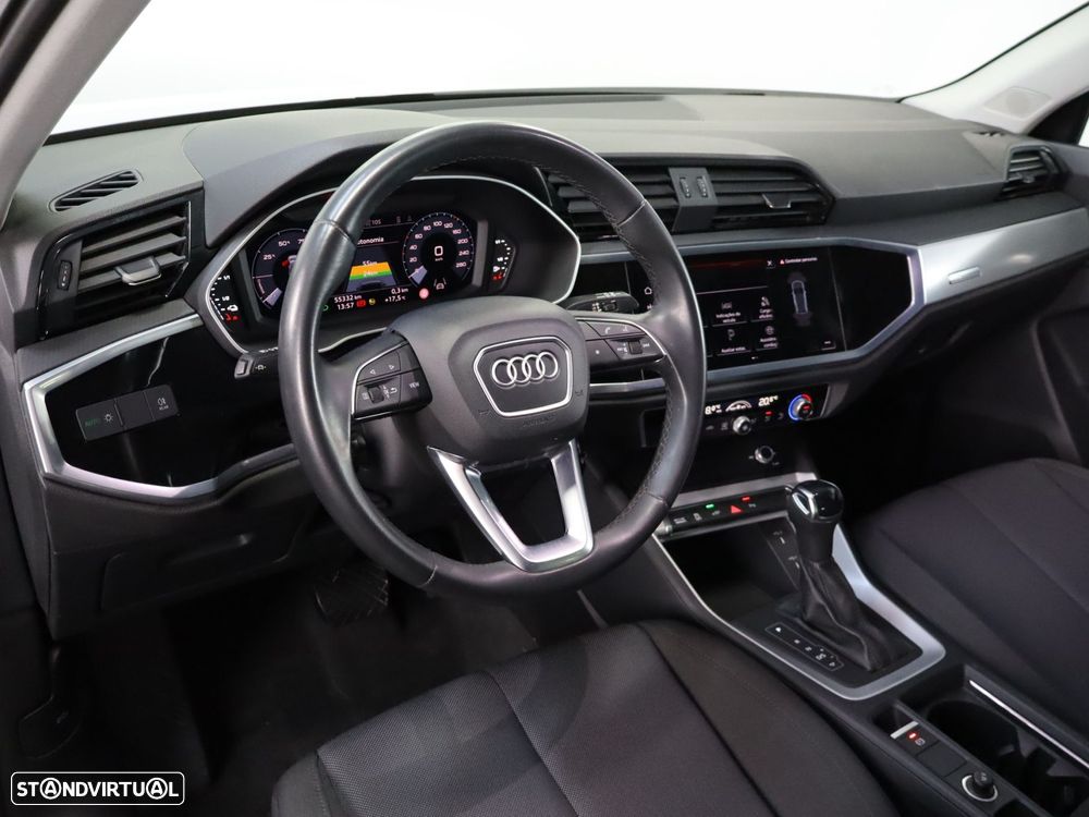 Audi Q3 45 TFSIe S tronic - 8