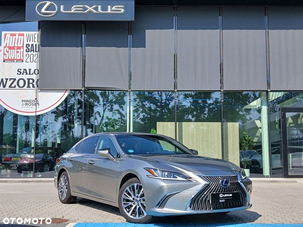 Lexus ES - 1