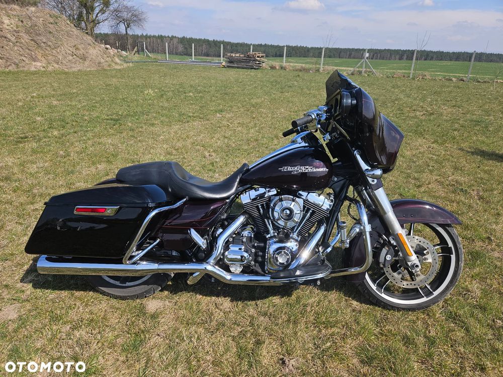 Harley-Davidson Touring Street Glide - 1