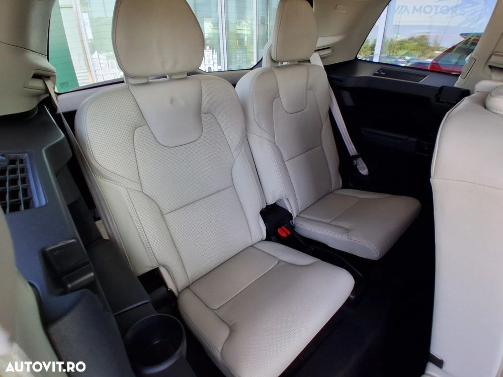 Volvo XC 90 - 35