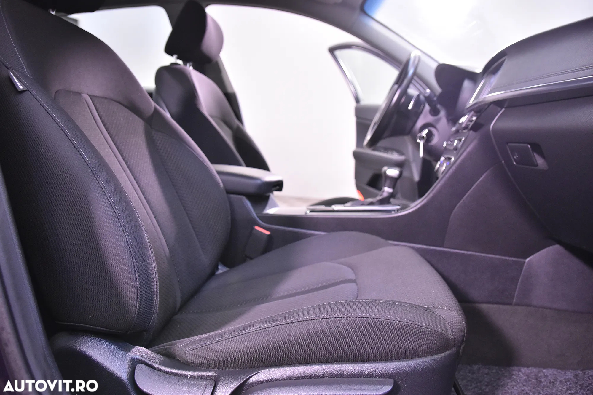 Kia Optima - 11