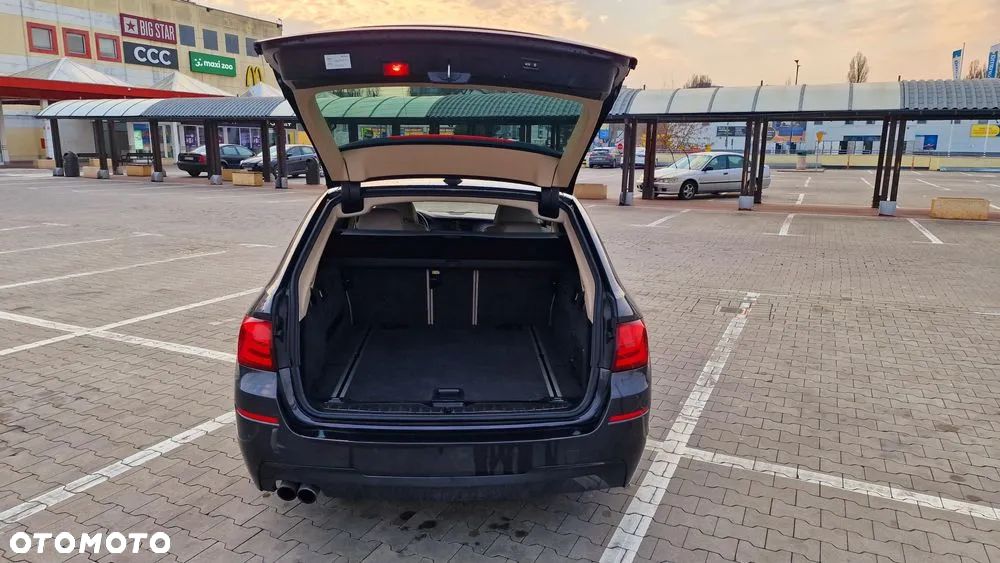 BMW Seria 5 525d xDrive - 8