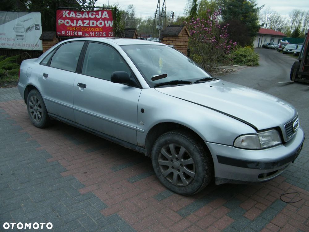 Audi A4 B5 (94-01r.) 1.6 B 100KM. Silnik ADP pasuje do AHL, ANA, ARM Skrzynia CTD lakier LY7M. Cały na części. GWARANCJA !!!  Przód Tył Zestaw Komplet Drzwi Klapa Zderzak Błotnik Maska Grill Atrapa Szyba Pas Lampa Lusterko Boczki Fotel Kanapa Kokpit Deska Rozdzielcza Przełącznik Włącznik Sterownik Przewody Wiązka Instalacja Moduł Komputer Czujnik Listwa Pompa Alternator Wtryski Głowica Rozrusznik Kompresor Sprzęgło Dwumas Silnik Skrzynia ABS Klimatyzacji Paliwa Wspomagania Kolektor Turbina Przepustnica Zawór Chłodnica Koło Hak Belka Sanki Zawieszenie Mcpherson Półoś Amortyzator Wydech Tłumik Zacisk Most - 3