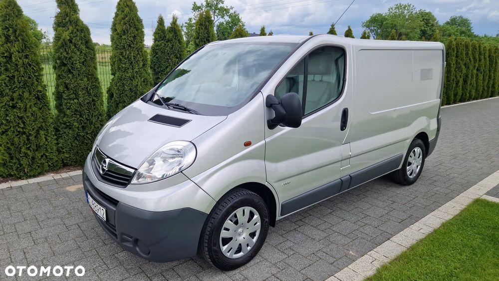 Opel Vivaro - 1