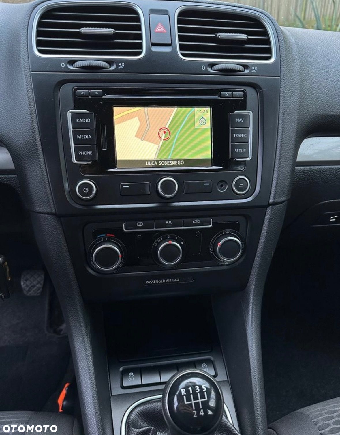 Volkswagen Golf - 15