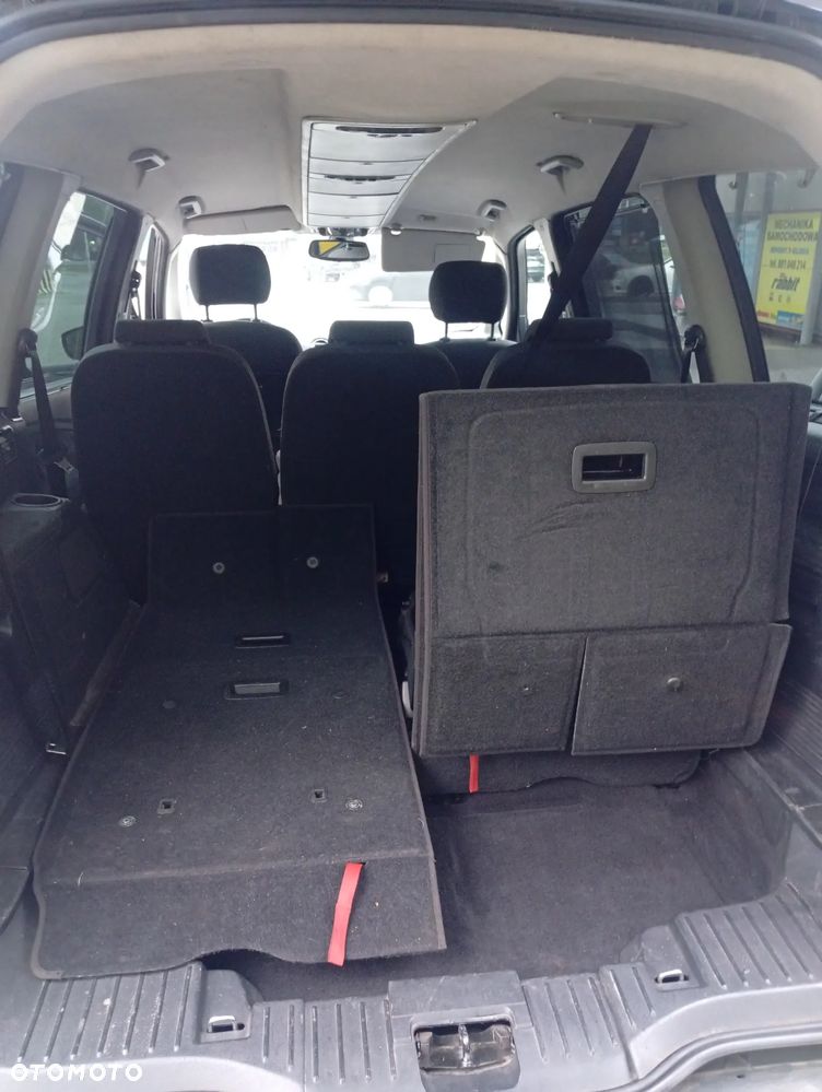 Ford Galaxy 2.0 TDCi Ghia - 30