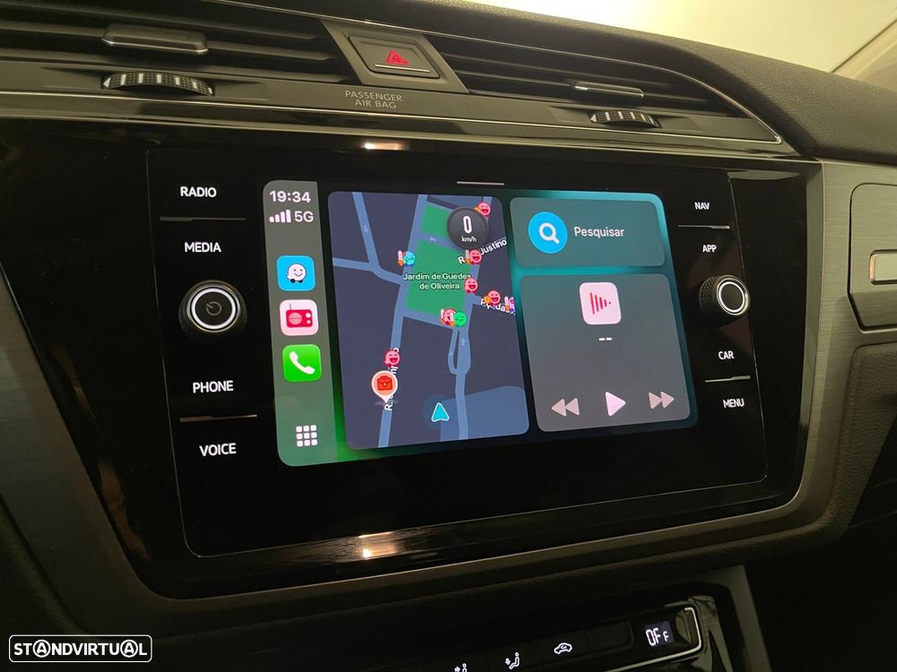 VW Touran 2.0 TDI Confortline - 23