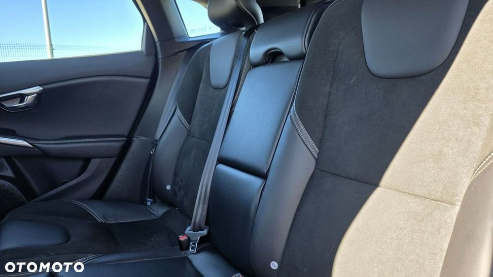Volvo V40 - 20