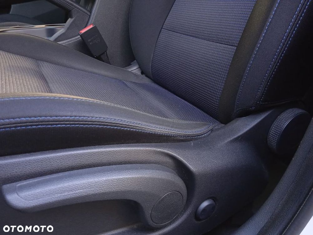 Hyundai Tucson 1.6 GDi Comfort 2WD - 27