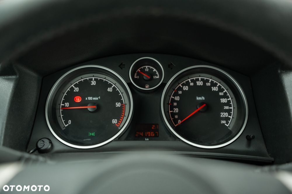 Opel Astra 1.7 CDTI Essentia - 38