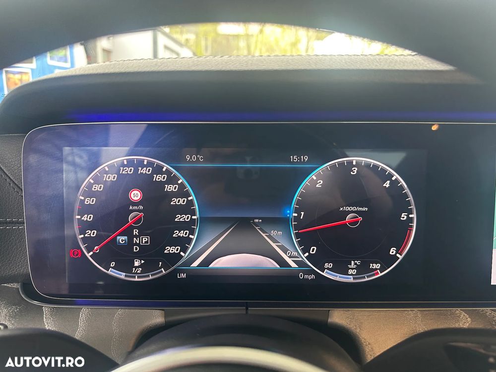 Mercedes-Benz CLS 350 d 4MATIC Aut - 34