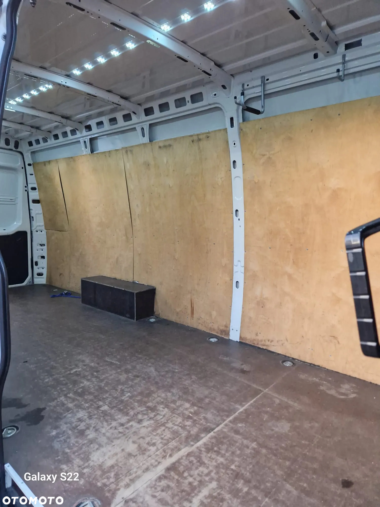 Iveco DAILY 35S18 - 35