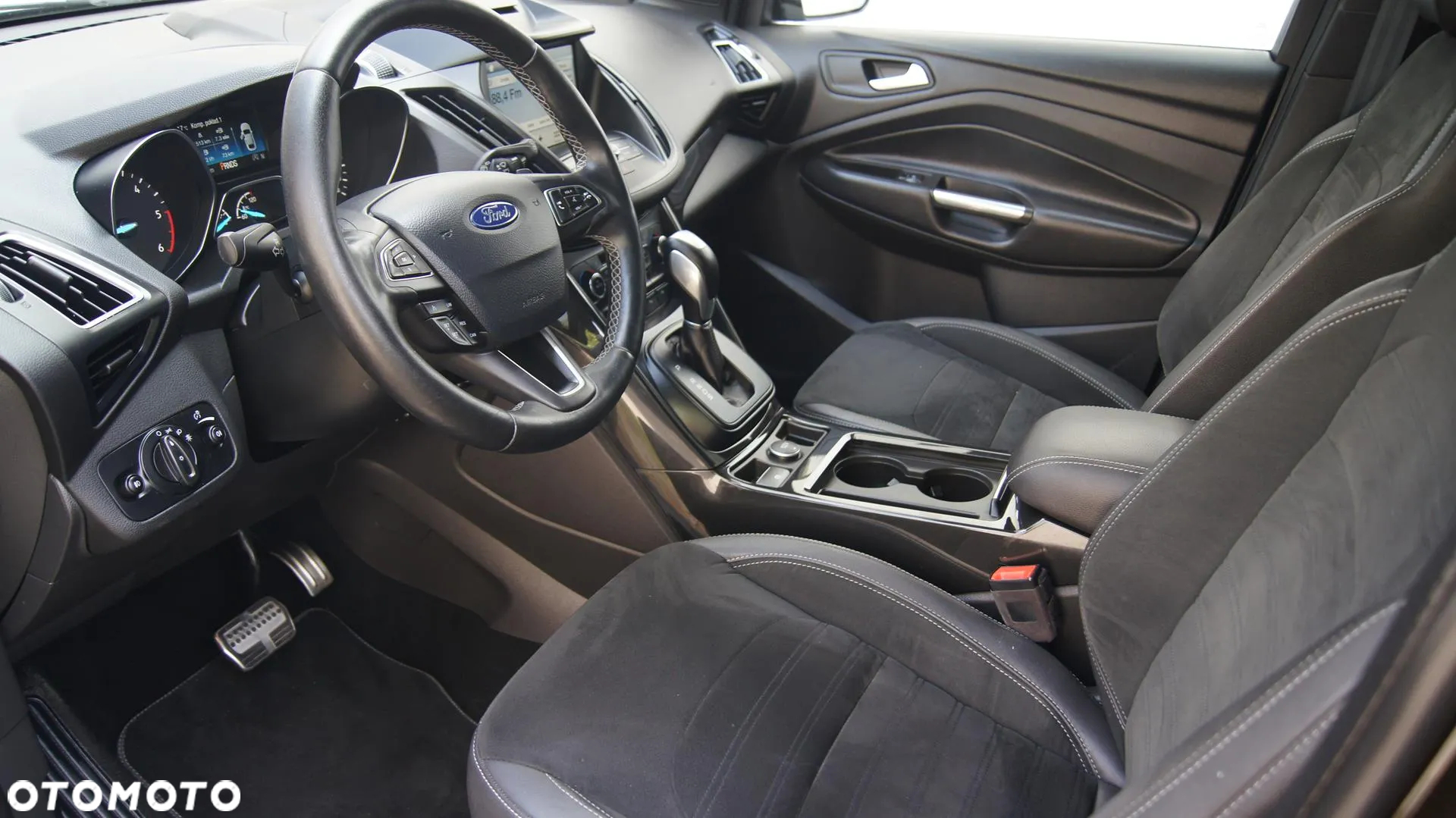 Ford Kuga 2.0 TDCi AWD ST-Line Black - 11