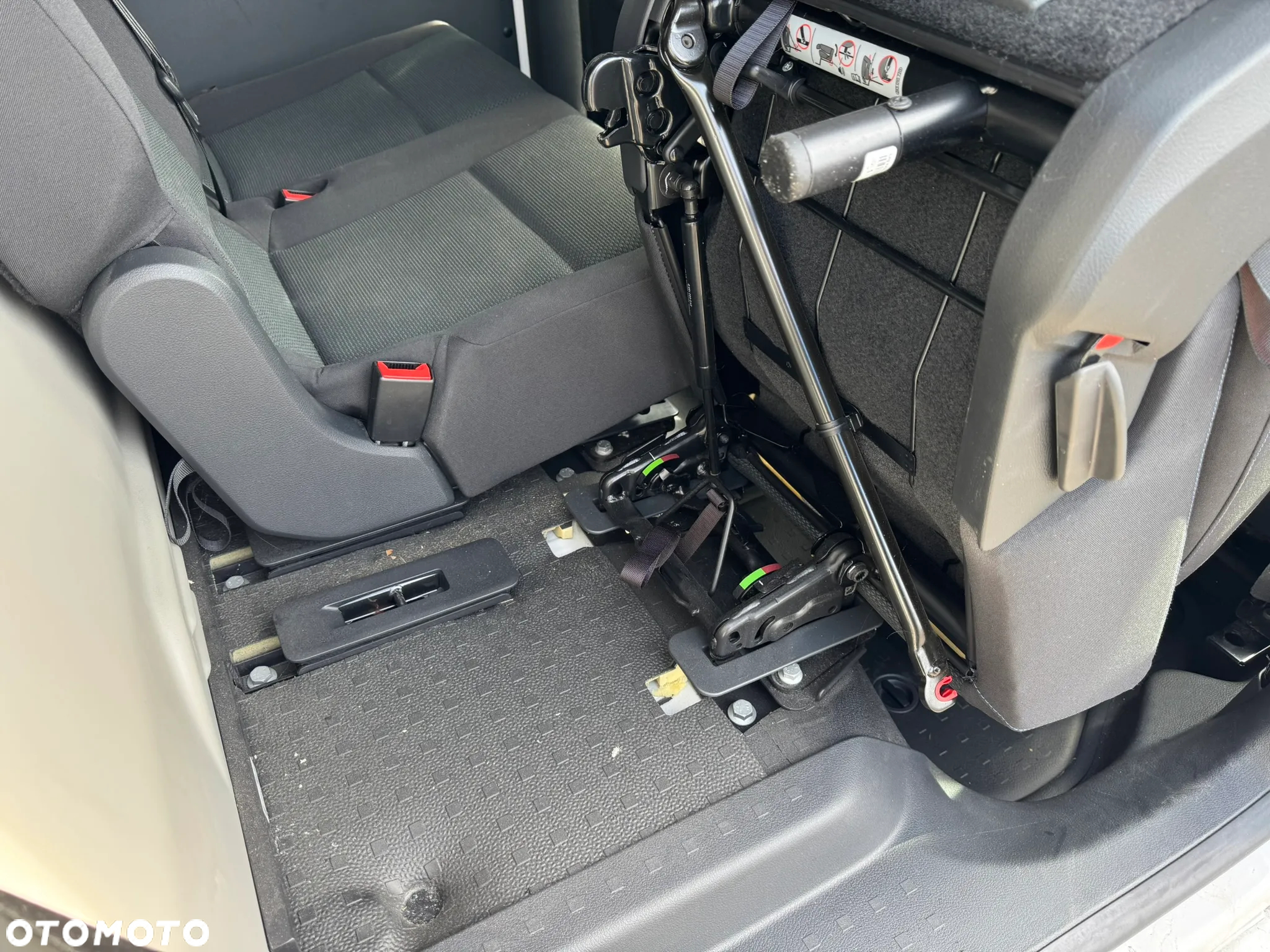 Volkswagen Caddy Maxi 2.0 TDI Comfortline - 12