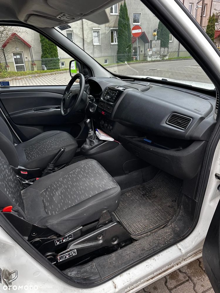 Opel Combo - 9