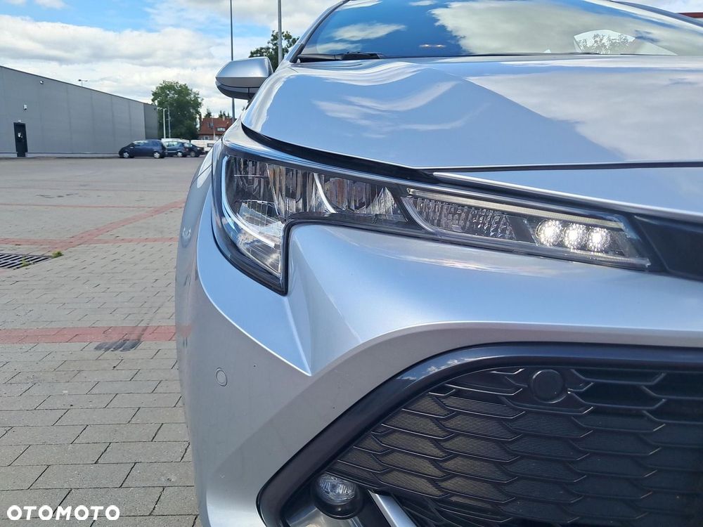 Toyota Corolla 1.8 Hybrid Comfort - 25