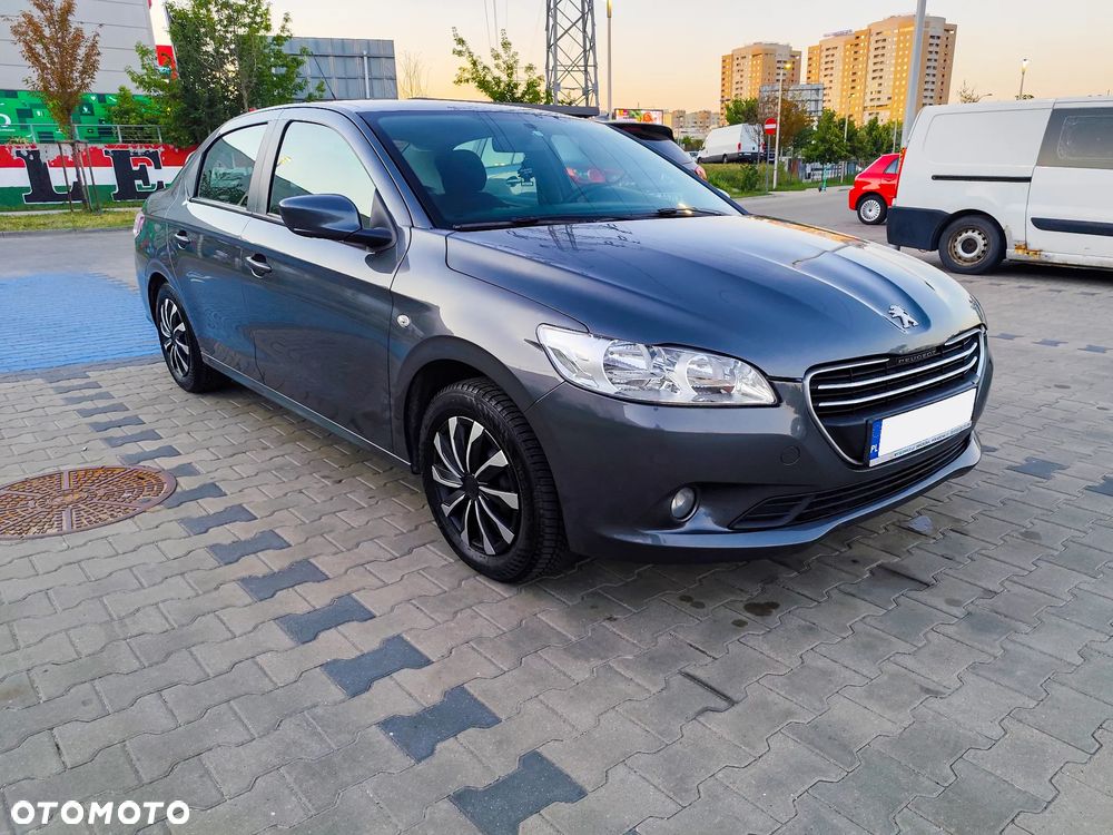 Peugeot 301 1.6 VTi Allure EU6 - 6