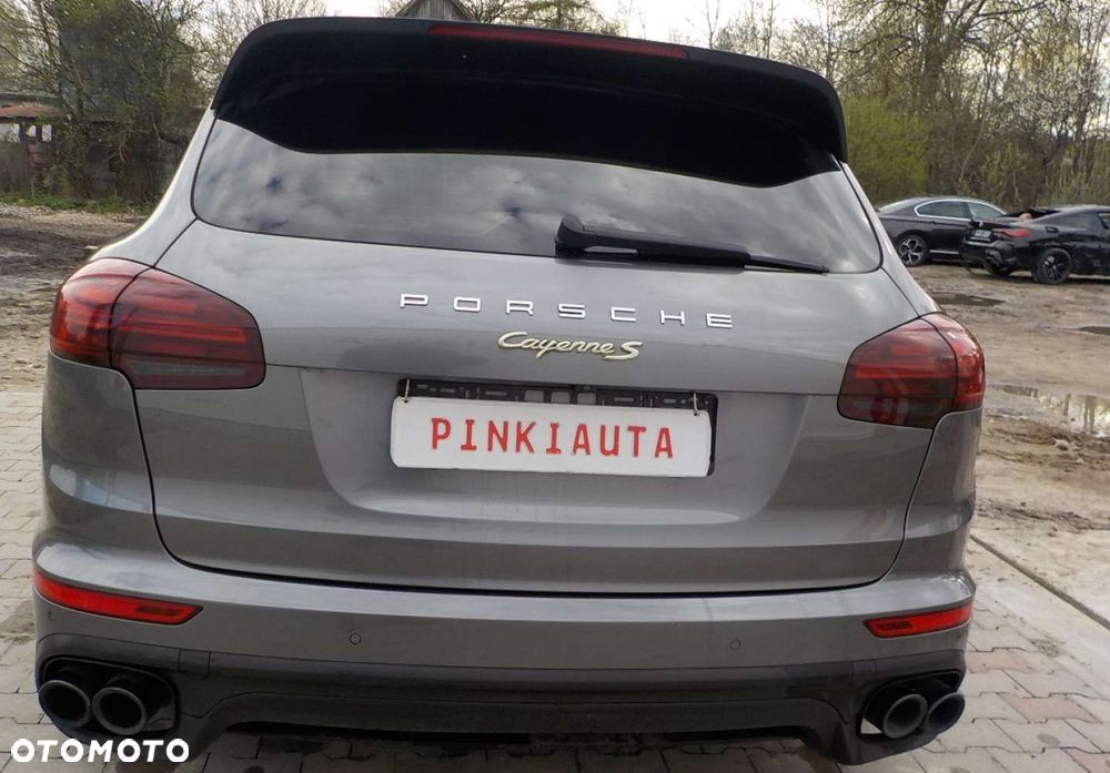 Porsche Cayenne - 14
