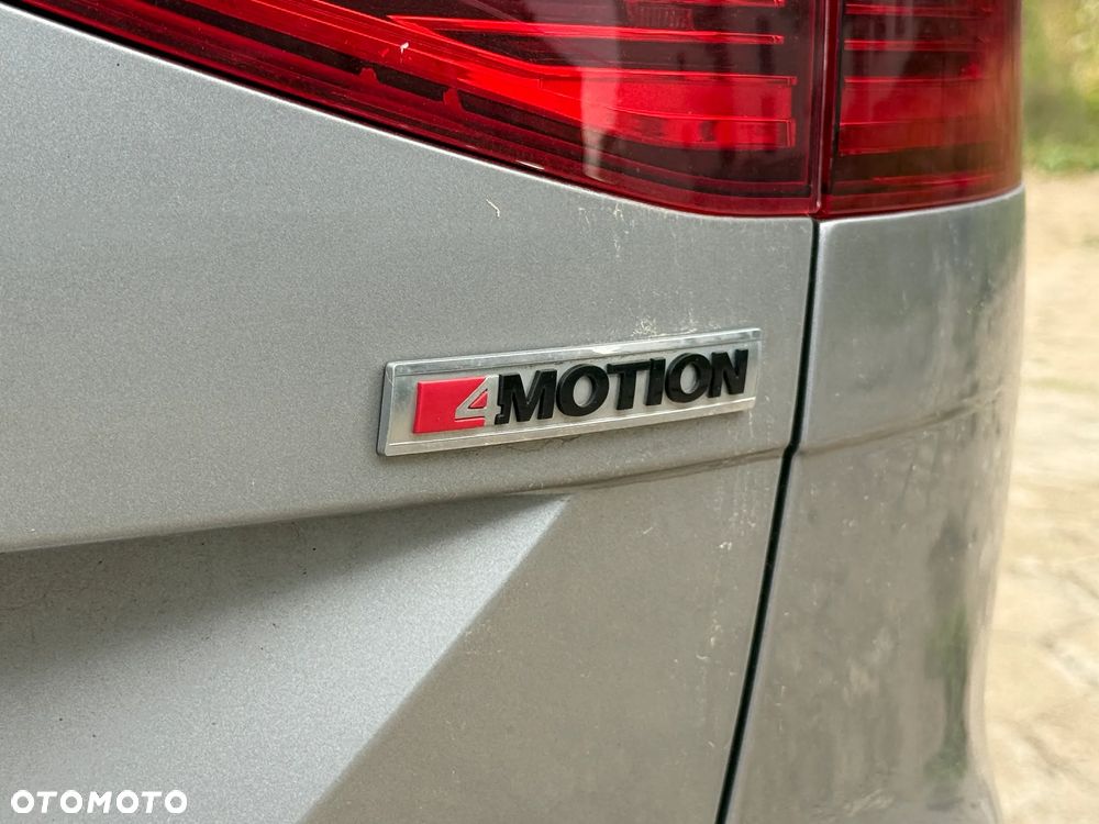 Volkswagen Passat - 20