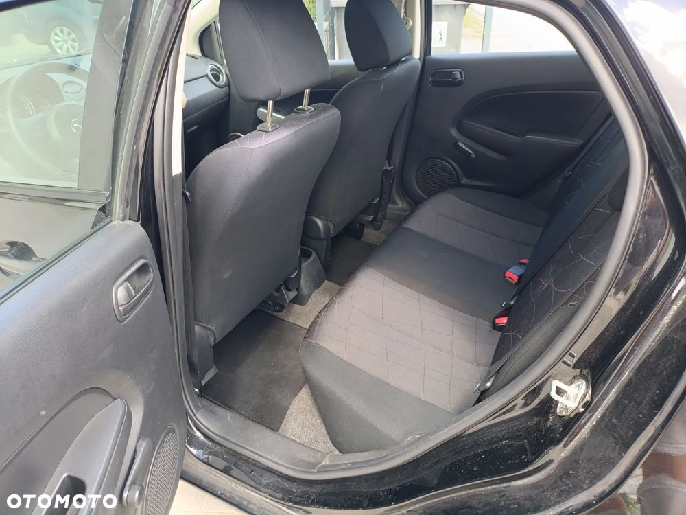 Mazda 2 - 12
